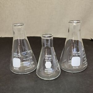 Pyrex Glass Flask Trio..PYREX GRADUATED ERLENMEYER FLASKS 
